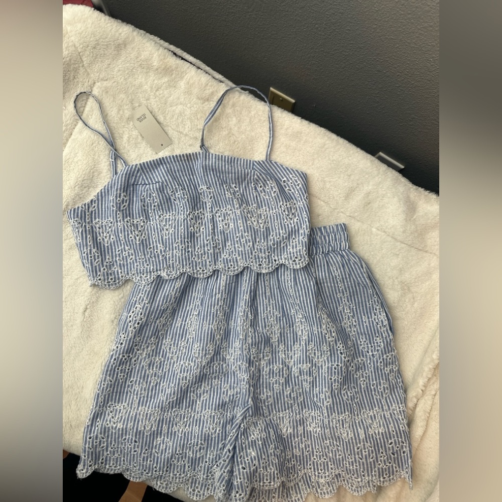River island eyelet stripe Bralette and shorts set - Picture 2 of 10